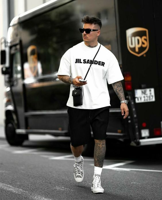 How to Choose the Right Oversized T-Shirt