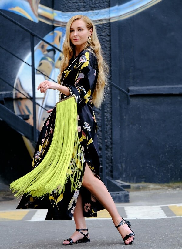 Coffee Date Outfit Ideas with a Flowy Maxi Dress