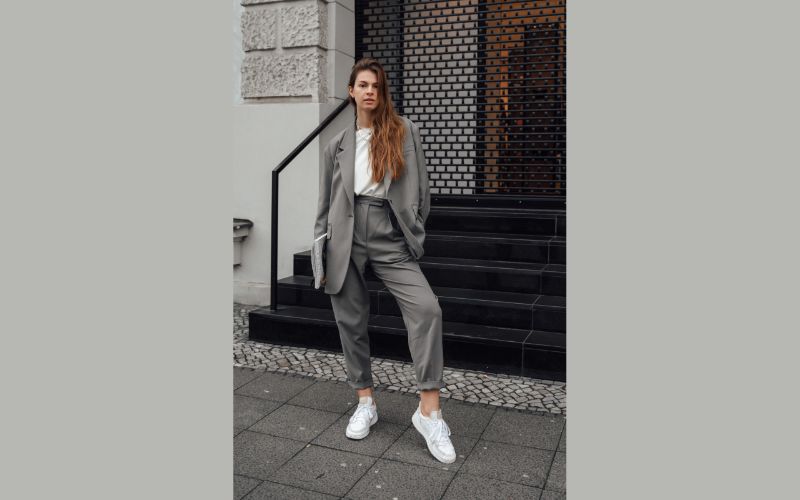 Wear an Oversized T-Shirt With a Blazer